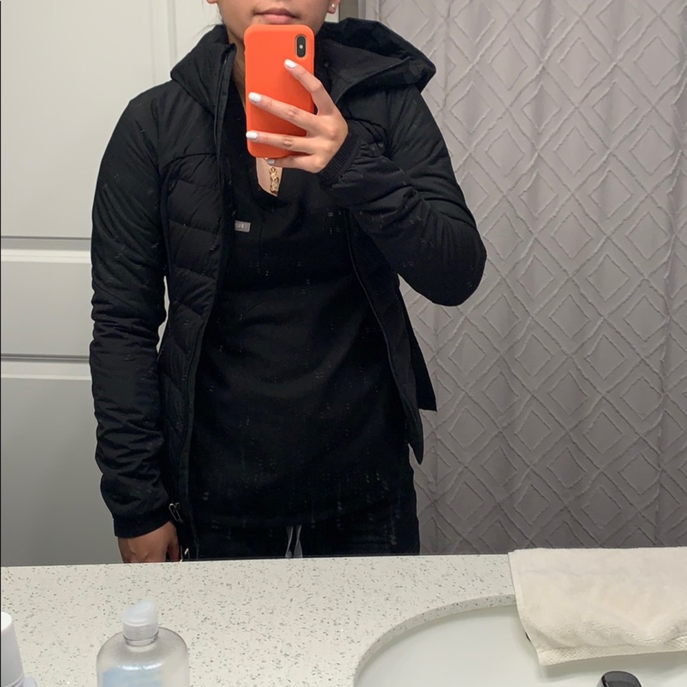 Lululemon Jacket - Picture 4 of 6
